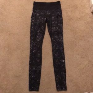 Lululemon leggings size 2